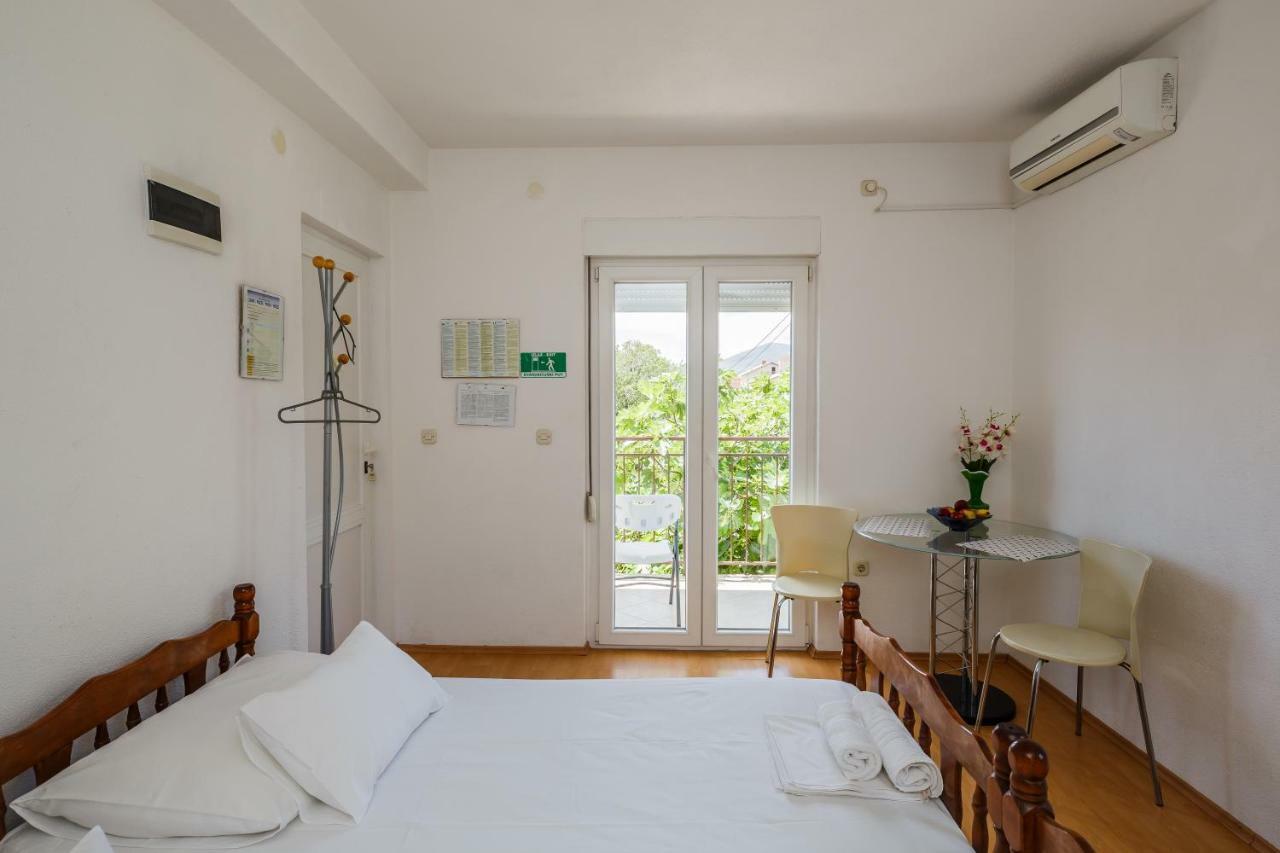 Apartments Mila Kastela Ngoại thất bức ảnh