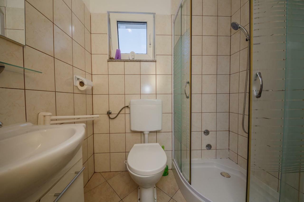 Apartments Mila Kastela Ngoại thất bức ảnh