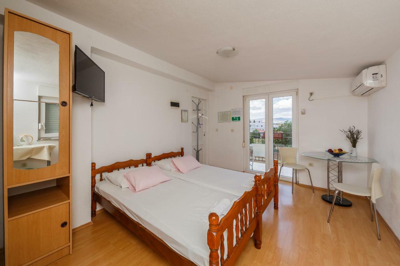 Apartments Mila Kastela Ngoại thất bức ảnh