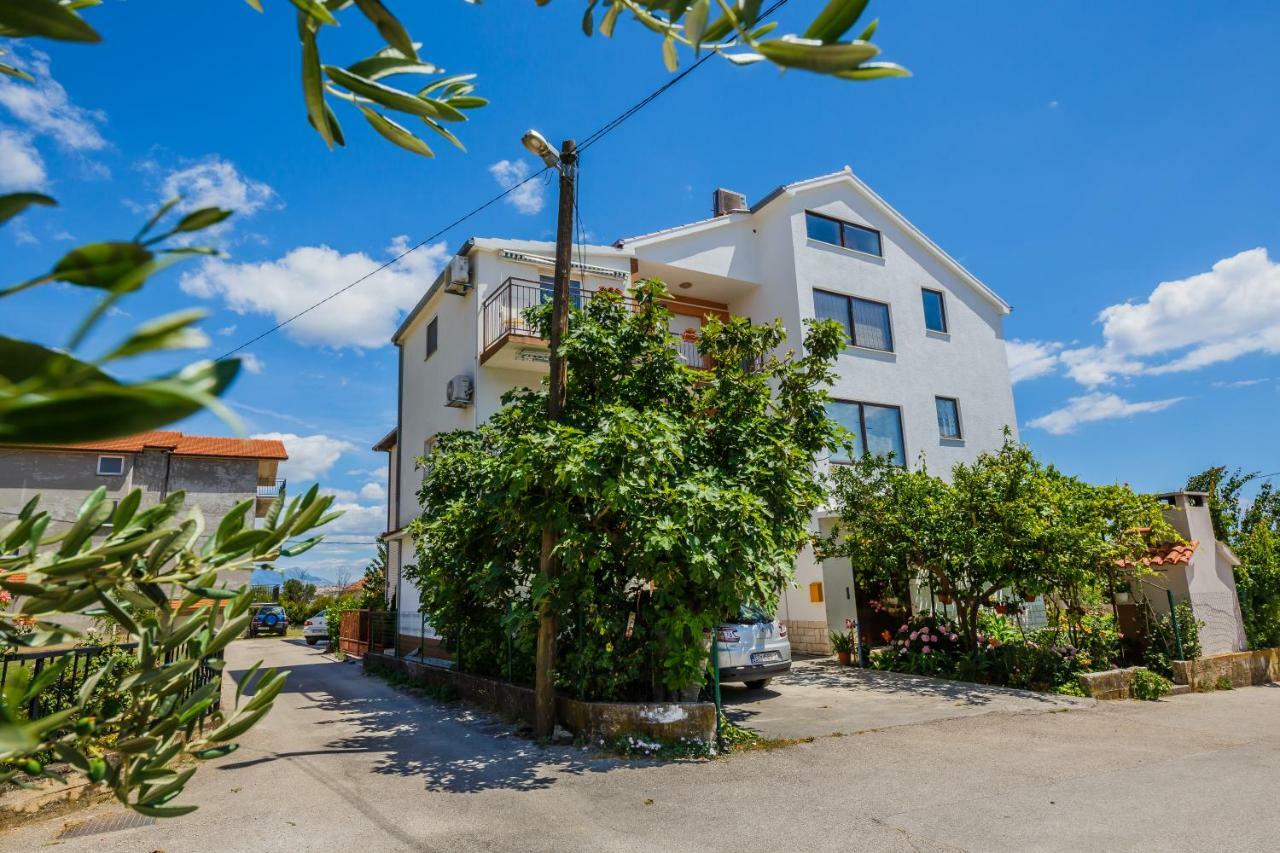 Apartments Mila Kastela Ngoại thất bức ảnh